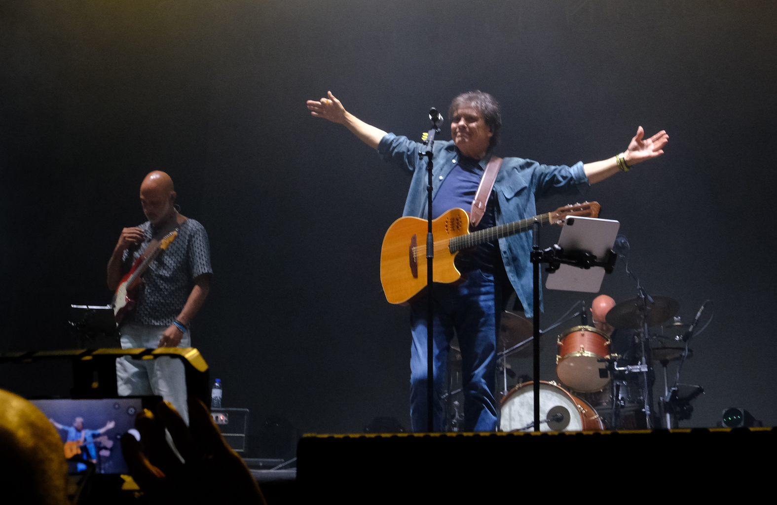 Foi assim a primeira noite do viana bate forte