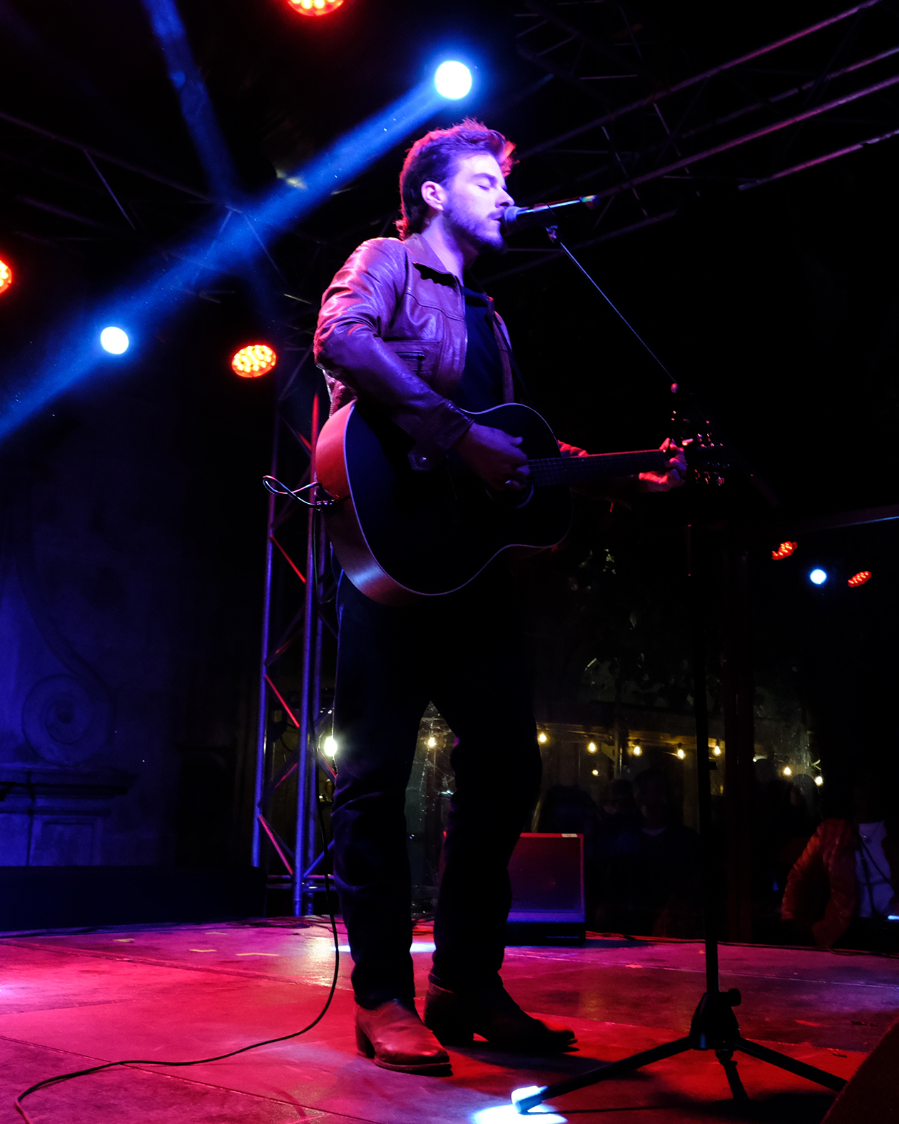 Foi assim a primeira noite do viana bate forte