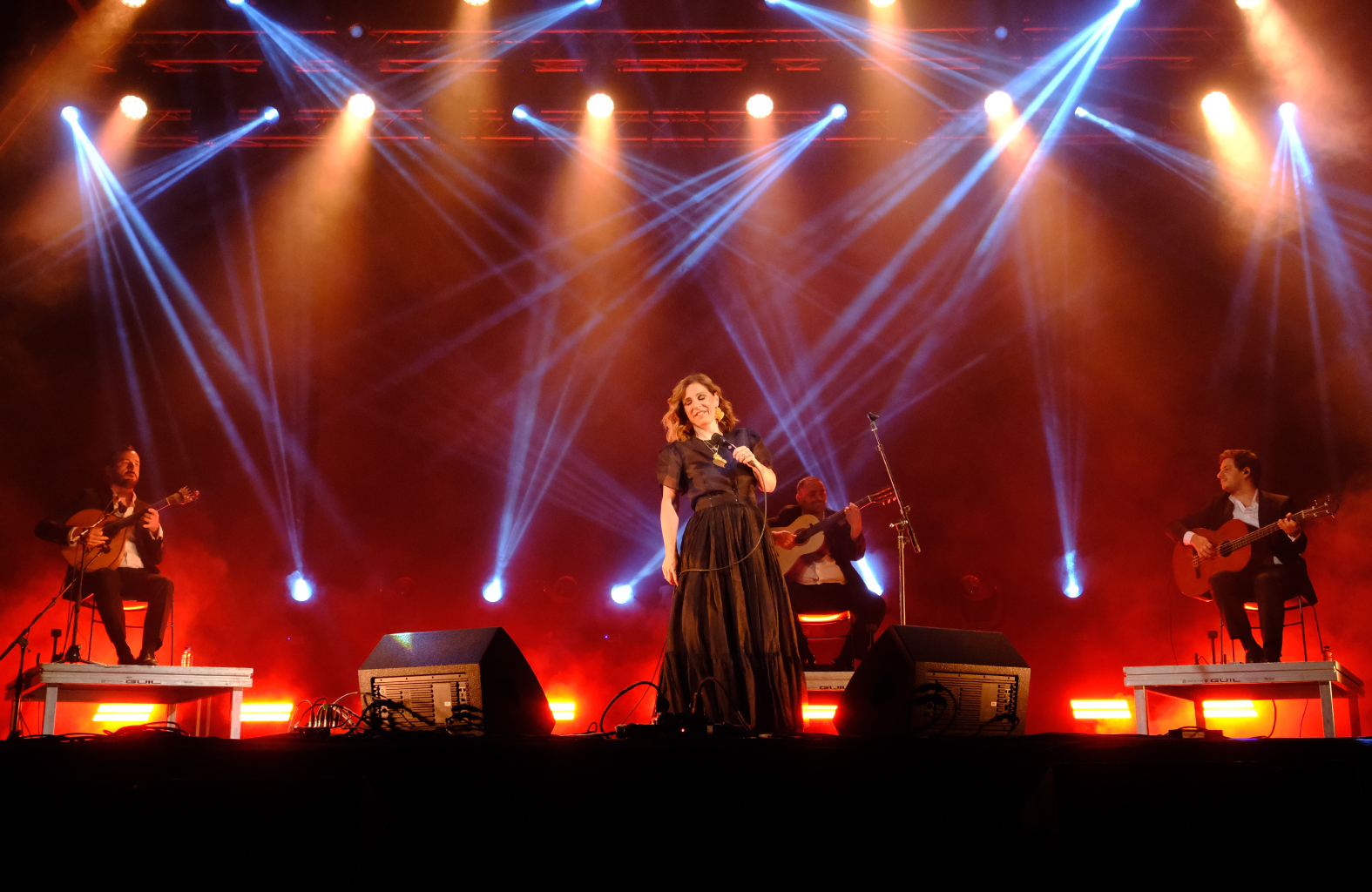 Foi assim a primeira noite do viana bate forte