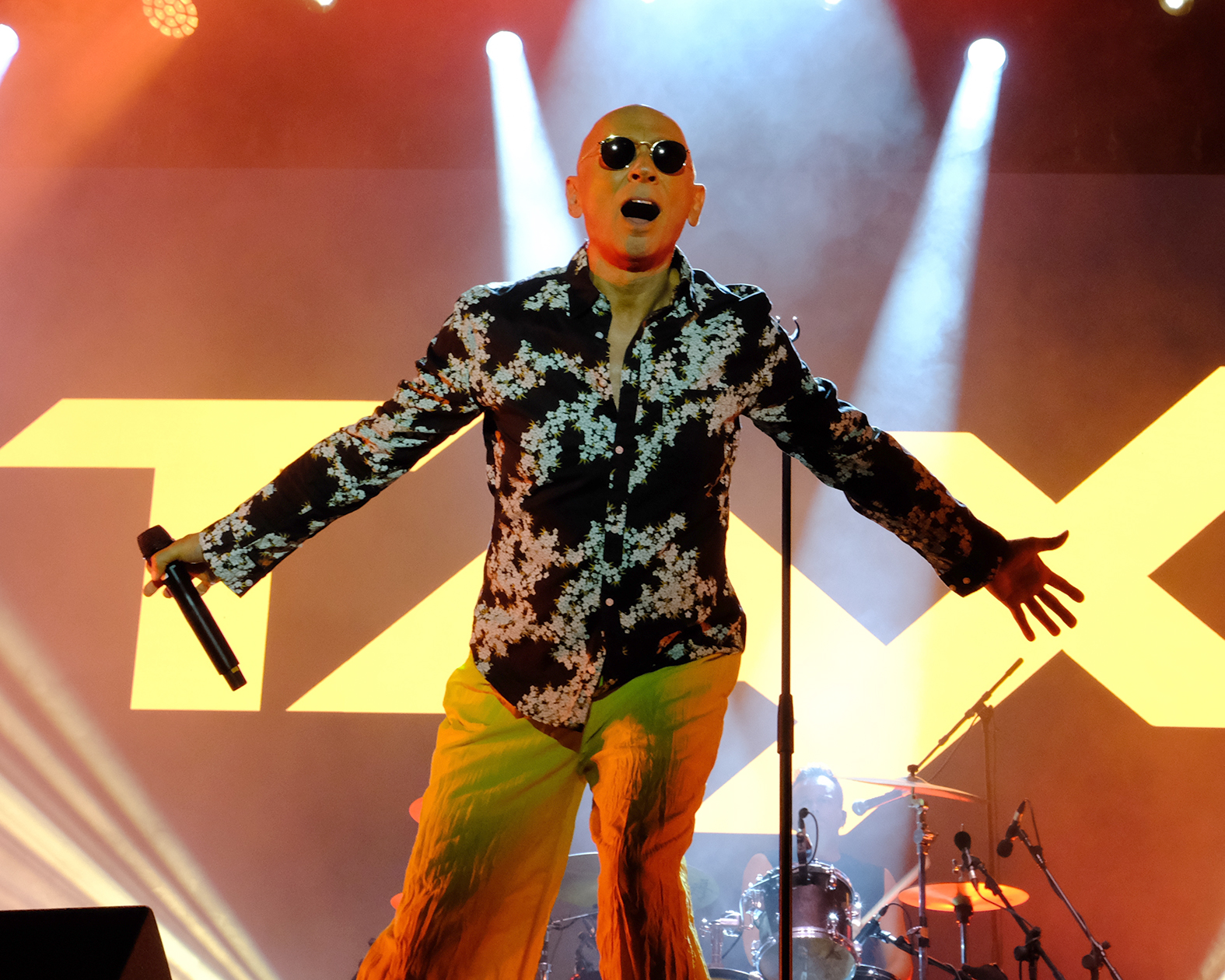 Foi assim a primeira noite do viana bate forte