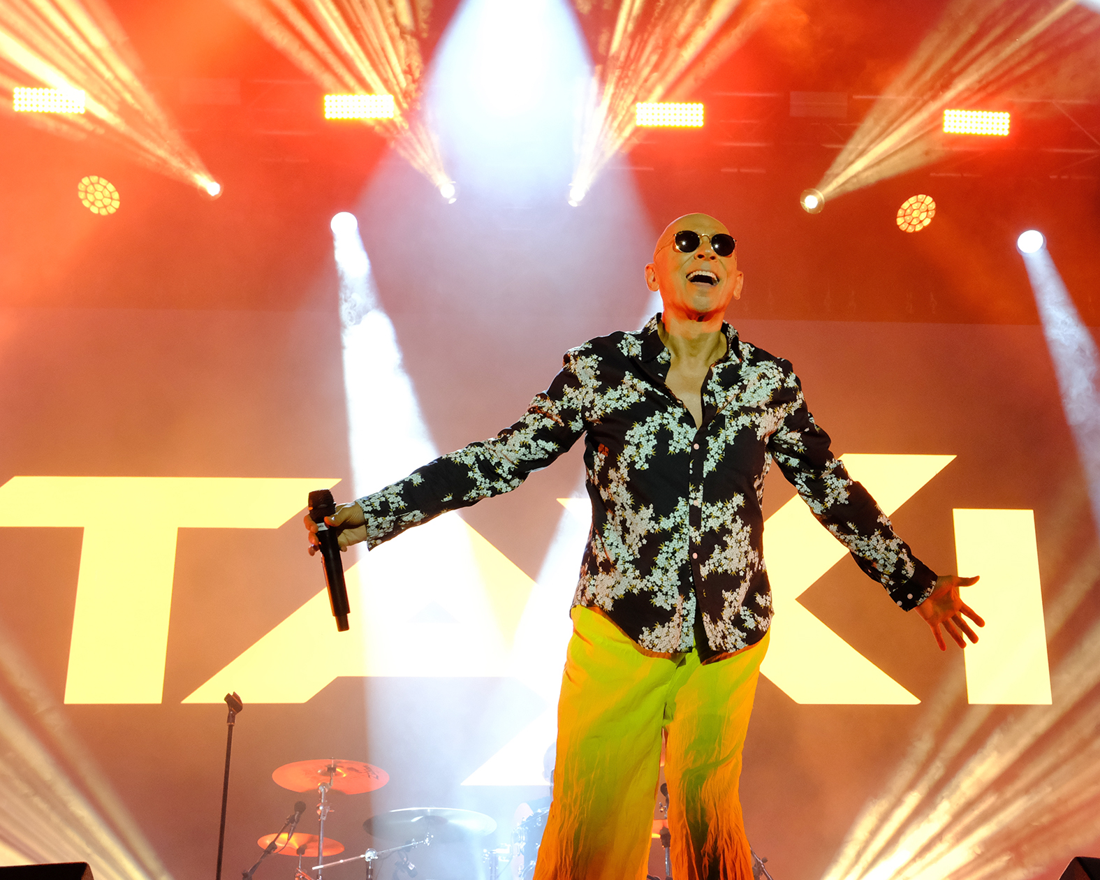 Foi assim a primeira noite do viana bate forte