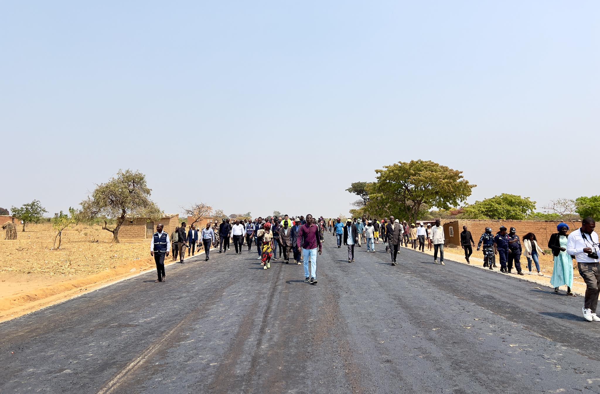 Grupo de famalicão com obras milionárias em angola