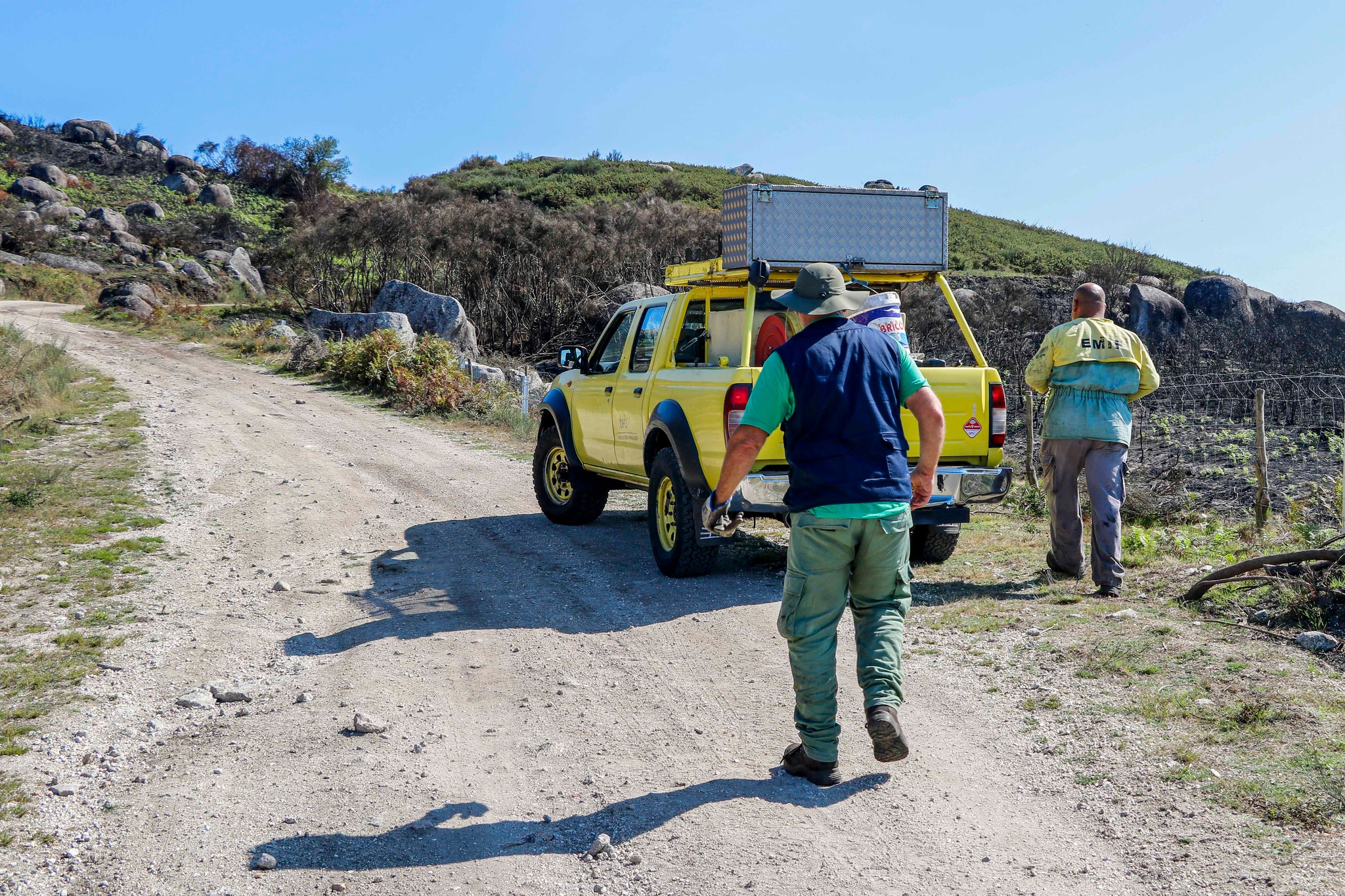 Vila verde faz estabilização de emergência dos terrenos afetados pelos incêndios
