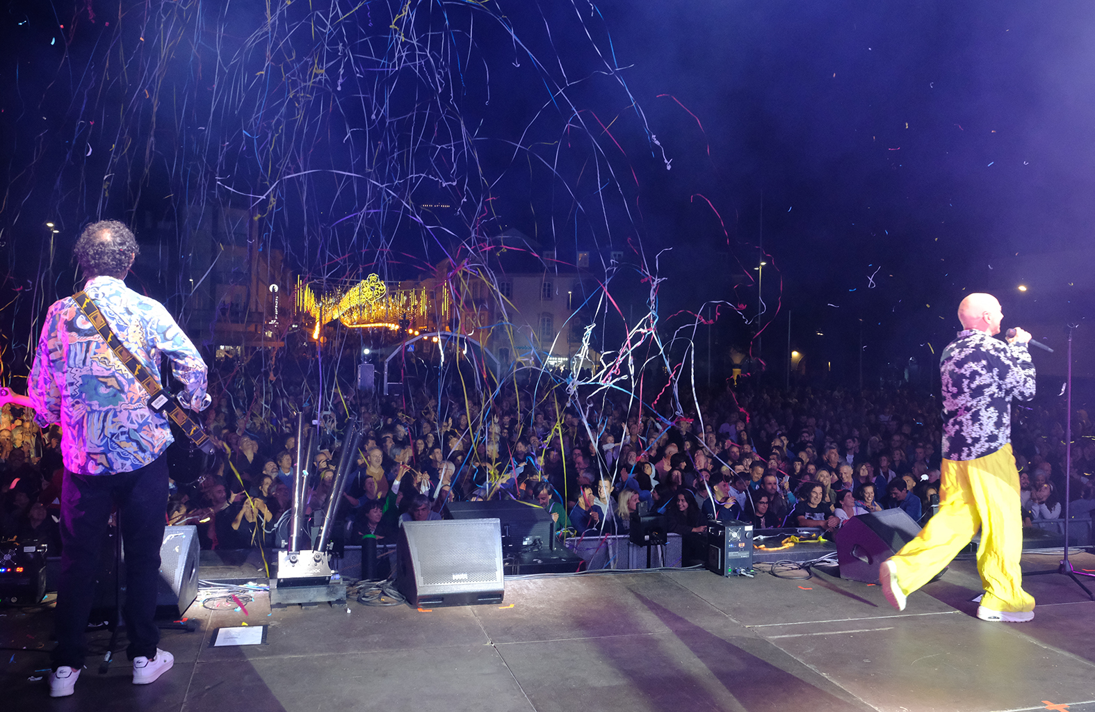 Foi assim a primeira noite do viana bate forte