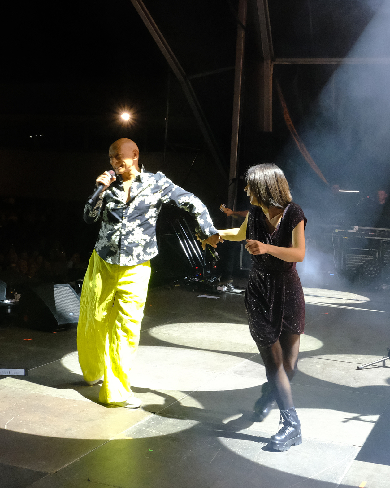 Foi assim a primeira noite do viana bate forte