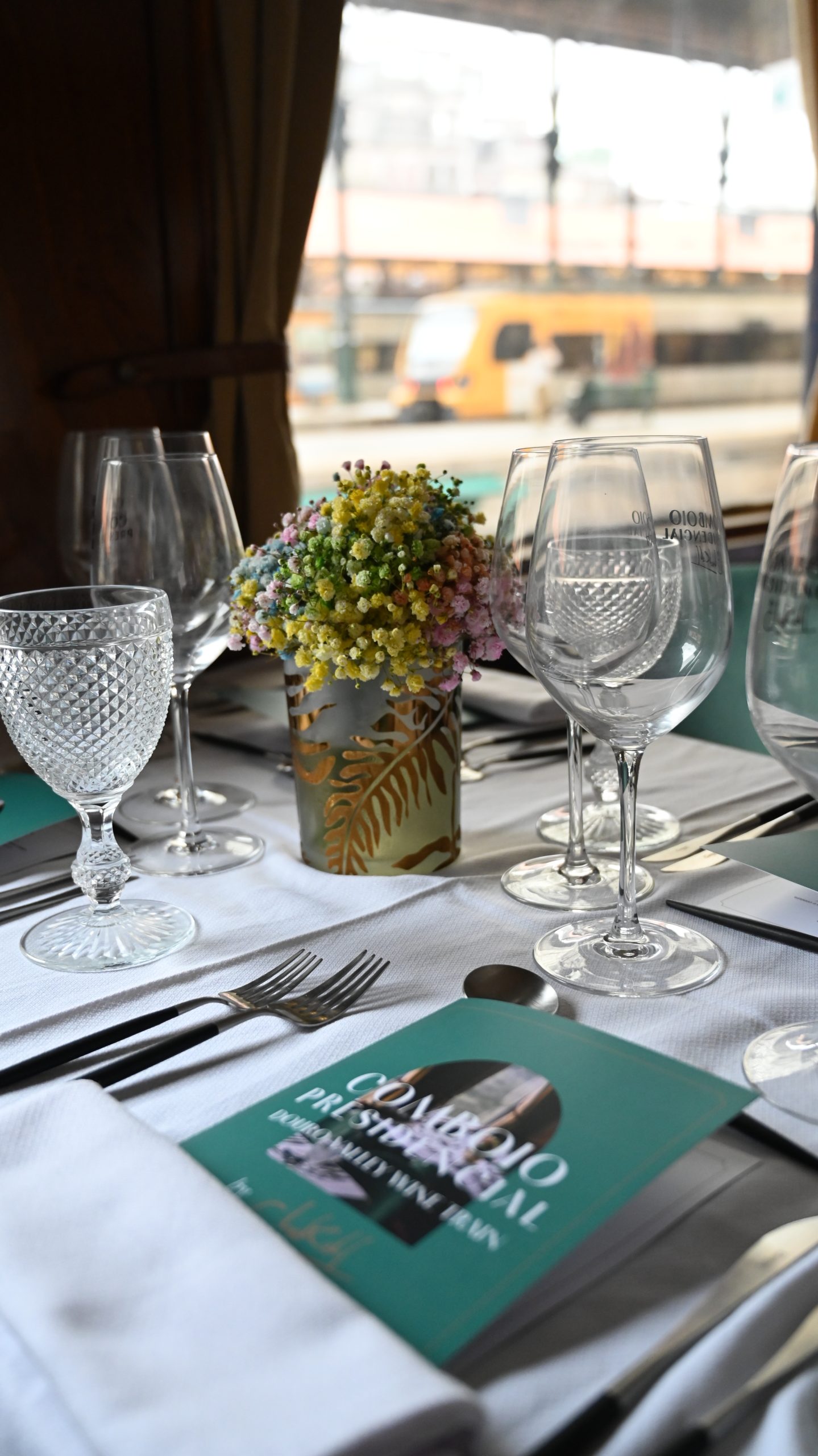 Este comboio que também é um restaurante da alta cozinha está de volta ao douro