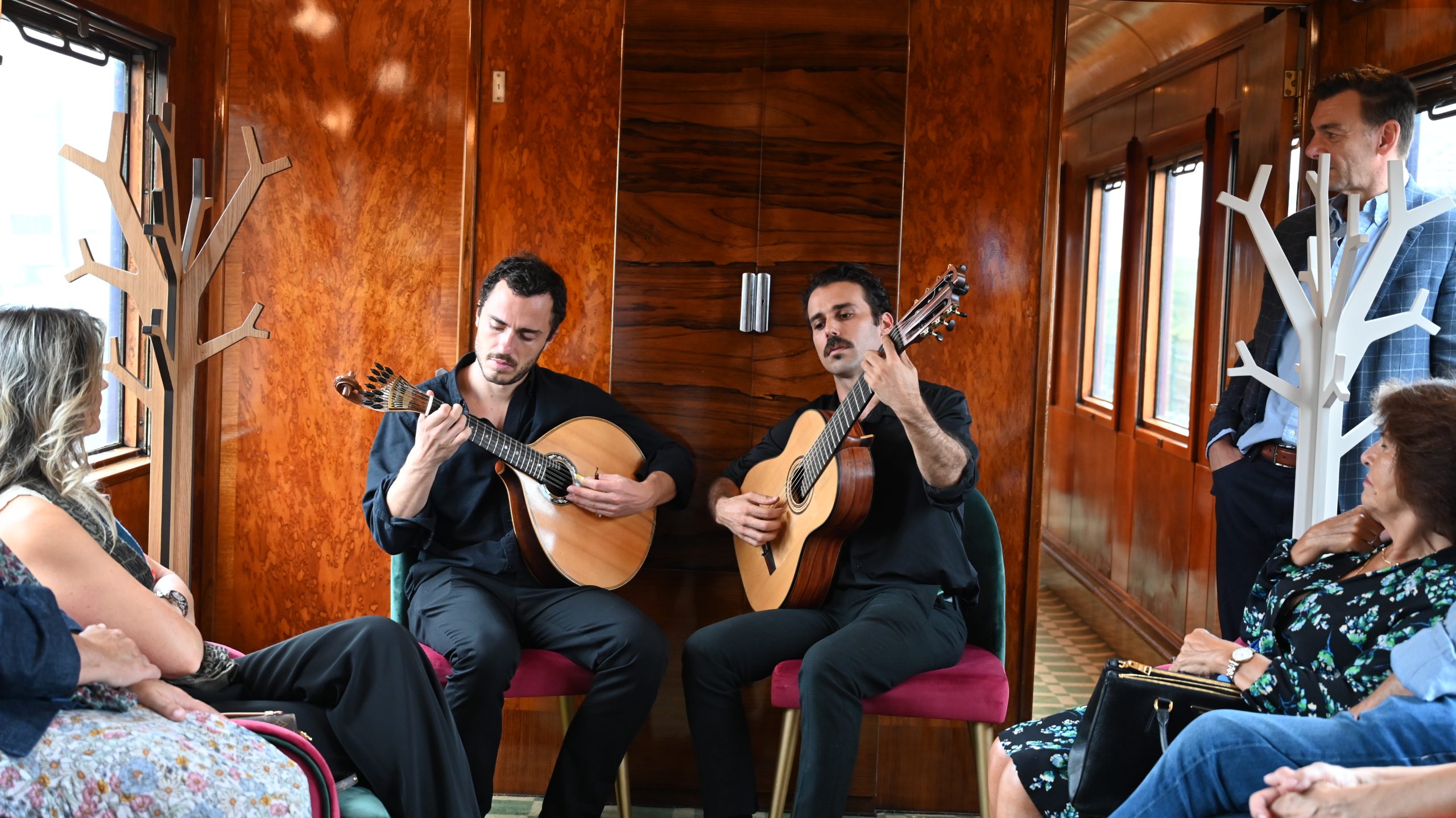 Este comboio que também é um restaurante da alta cozinha está de volta ao douro