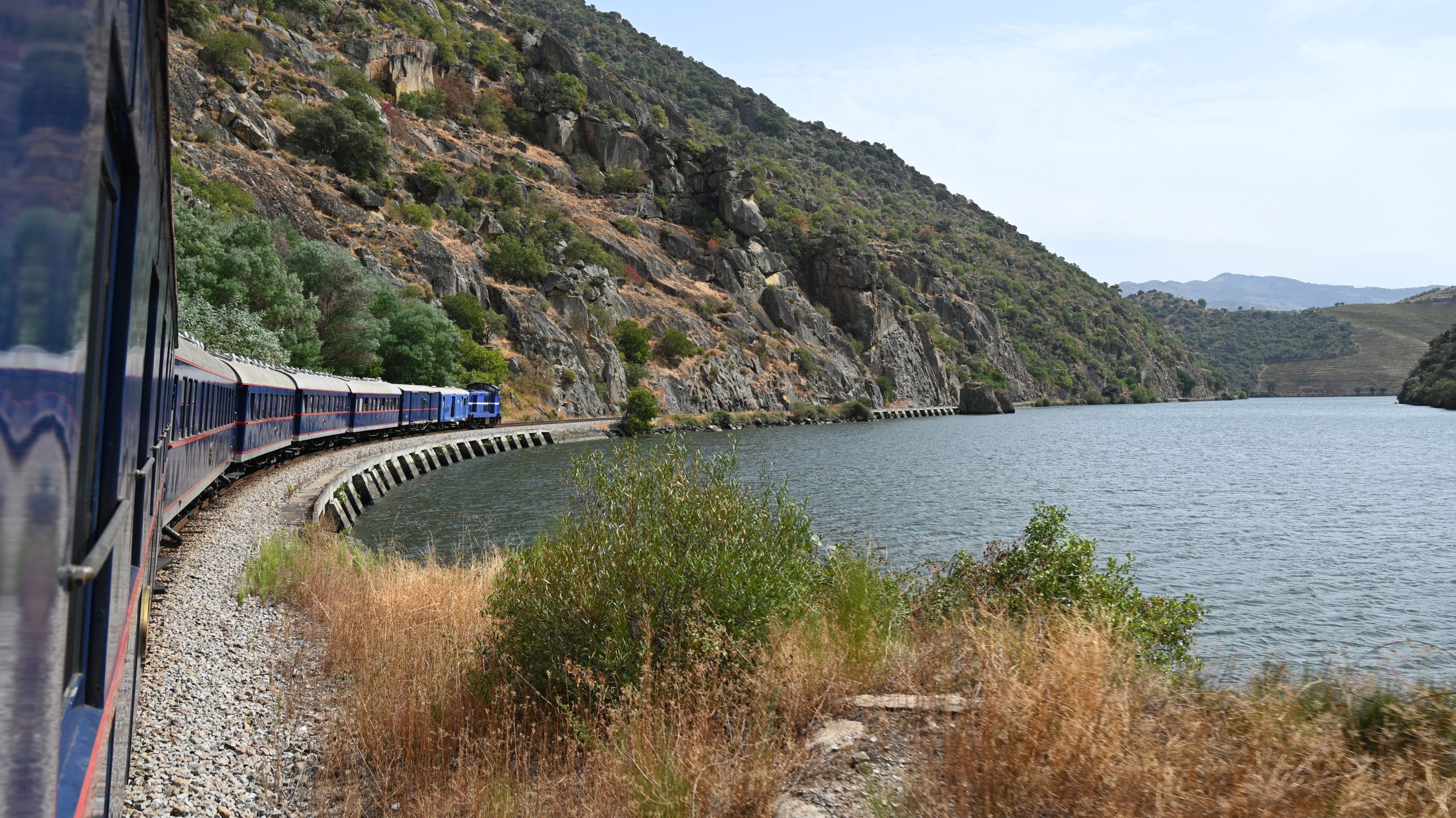 Este comboio que também é um restaurante da alta cozinha está de volta ao douro