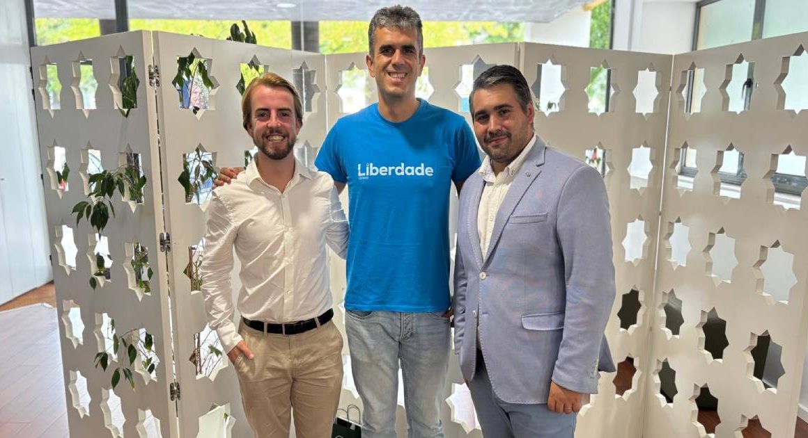 Carlos guimarães pinto elogia candidatura própria dos liberais em famalicão