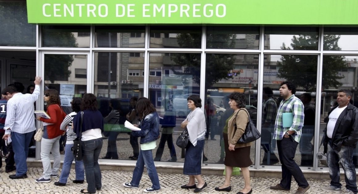 Despedimentos coletivos atingem em julho valor mais alto em 10 anos excluindo 2020