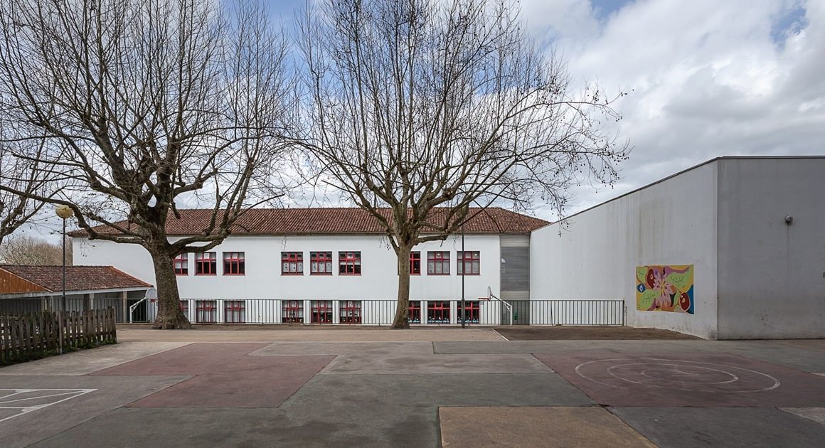 Aluno de 7 anos agride colegas e professores em escola de braga