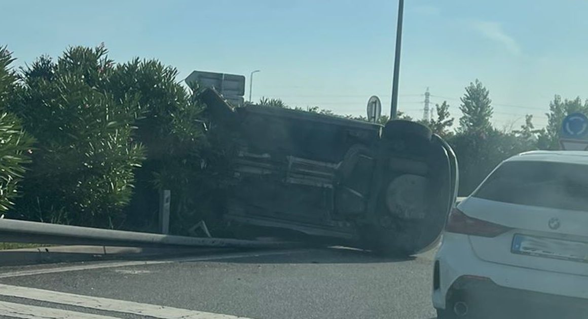 Mulher ferida em colisão seguida de capotamento em barcelos
