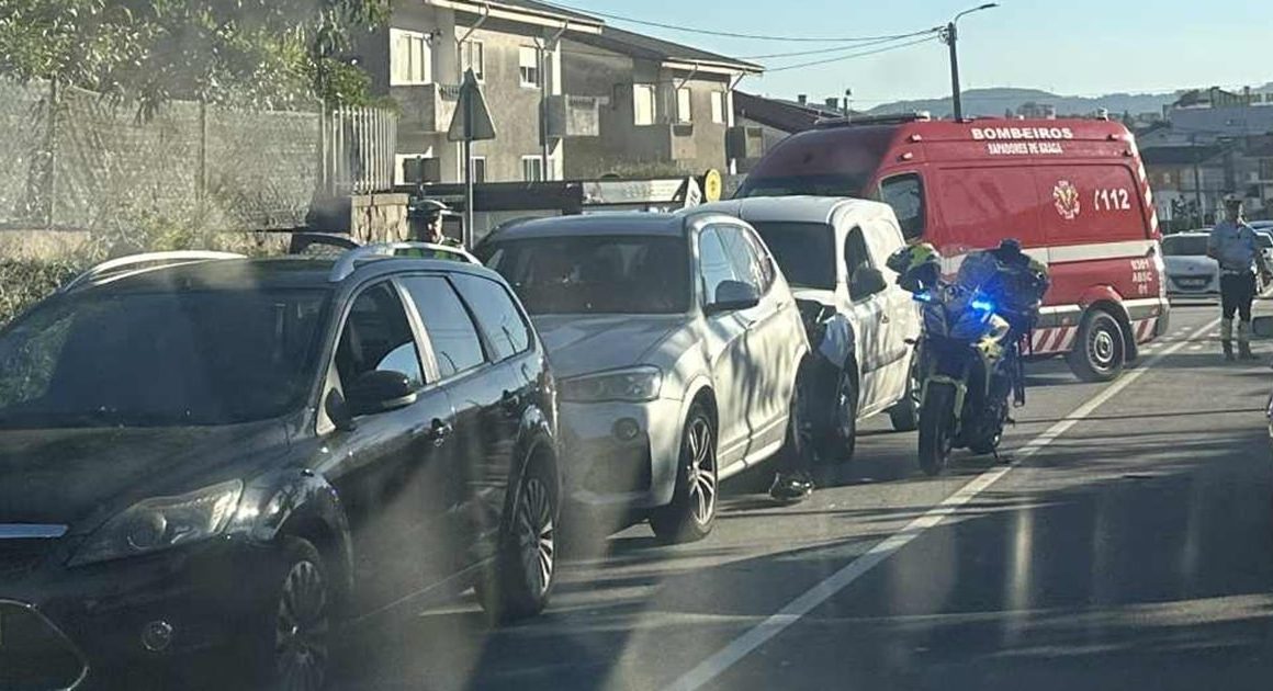 Colisão provoca dois feridos na estrada braga-barcelos