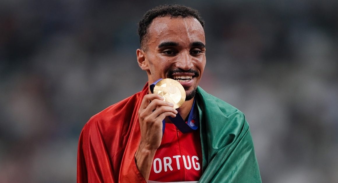 Português isaac nader é campeão do mundo de atletismo nos 1. 500 metros