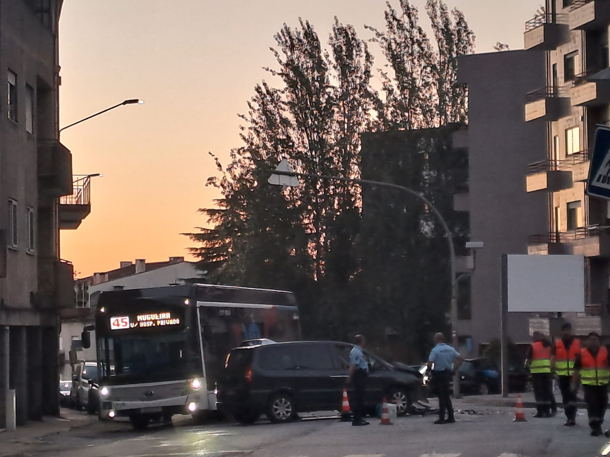 Braga: colisão em cruzamento provoca ferido