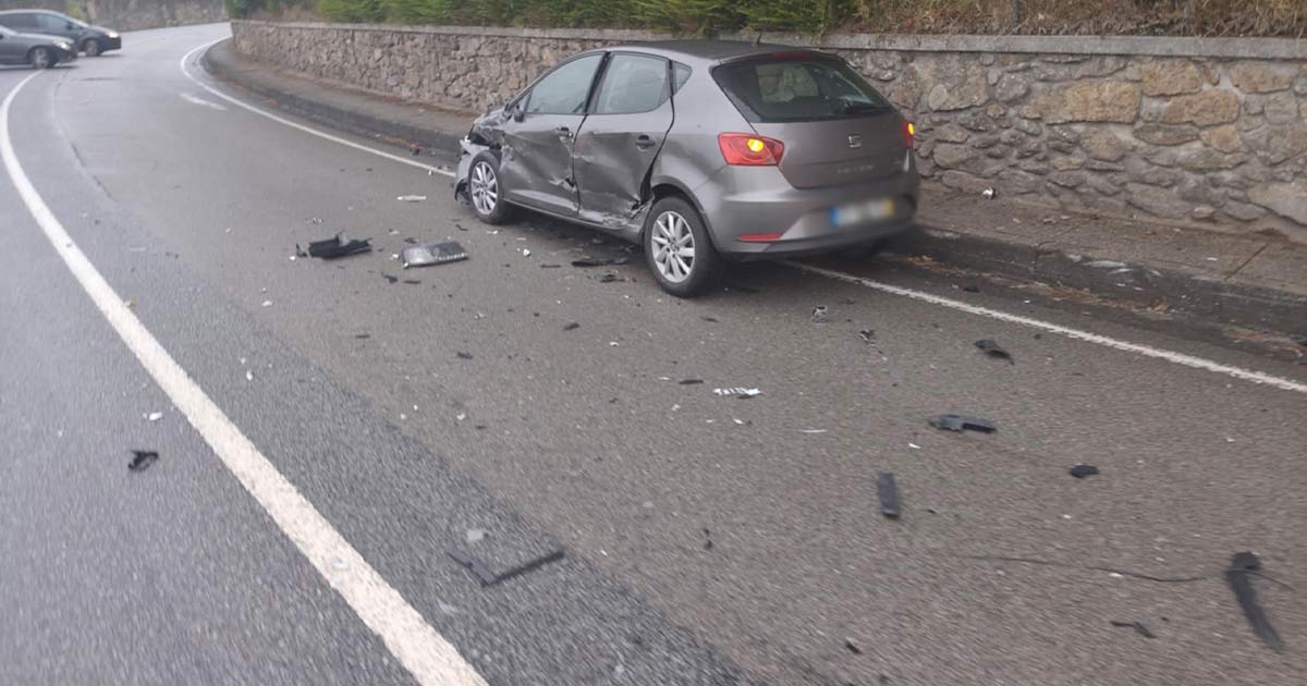 Mais uma colisão na estrada barcelos-viana provoca dois feridos