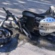 Motociclista gravemente ferido após colisão em ponte da barca