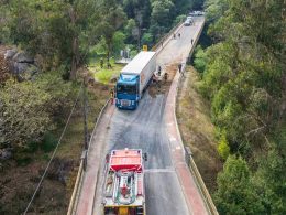 Derrame de gasóleo em barcelos. Bombeiros tentam evitar contaminação do rio cávado