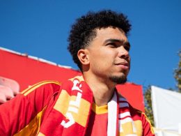 Gustavo assunção regressa ao avs e reencontra joão pedro sousa