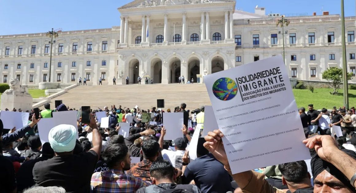 Nova lei da imigração mantém dois anos para reagrupamento familiar mas admite exceções