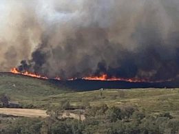 Bombeiro evacuado de helicóptero após sofrer queimaduras graves no incêndio em montalegre