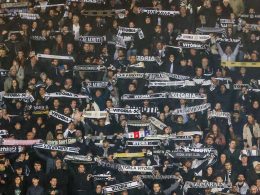 Vitória quer cerveja com álcool nos estádios. Liga está a estudar