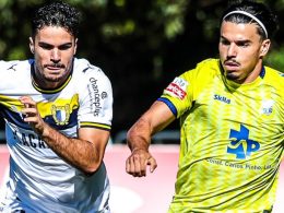 Famalicão empata em arouca e mantém sexto lugar