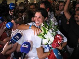 Ativistas portugueses detidos por israel vão ter de pagar viagem de regresso