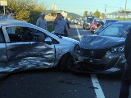 Crianças de 5 e 7 anos entre os cinco feridos de violenta colisão em valença