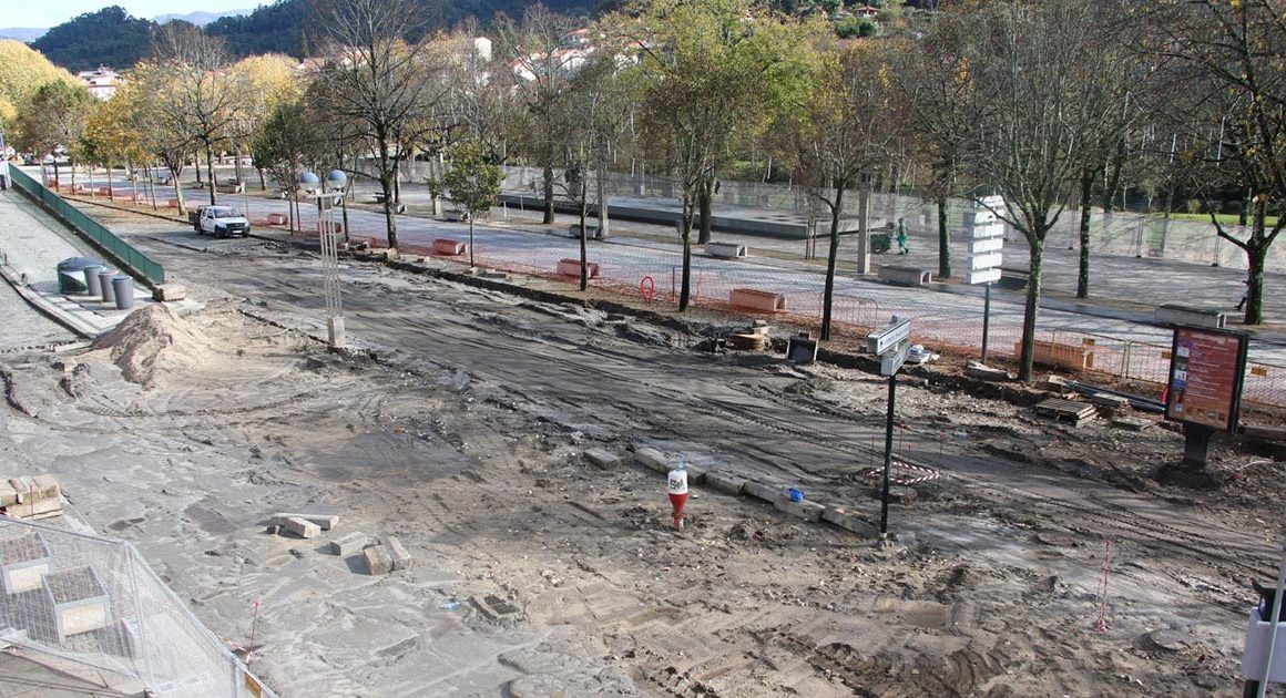 Arcos de valdevez: ps quer explicações sobre atraso e derrapagem em obra