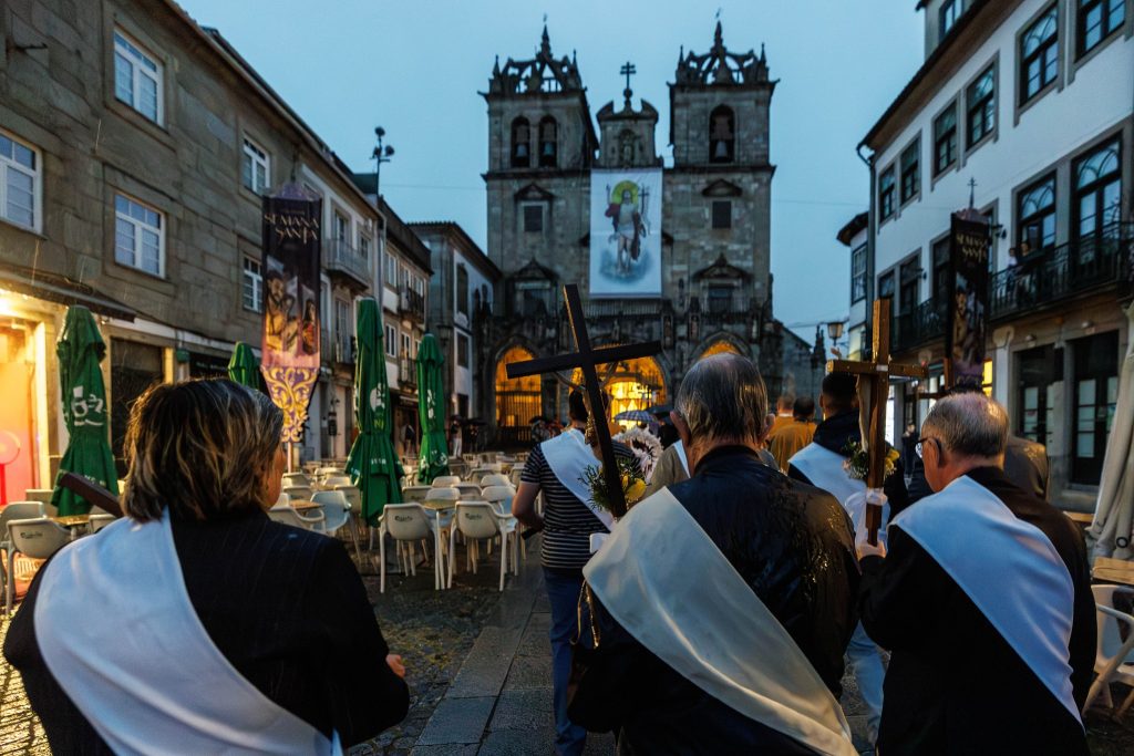 Braga: cónega volta a cumprir tradição de páscoa