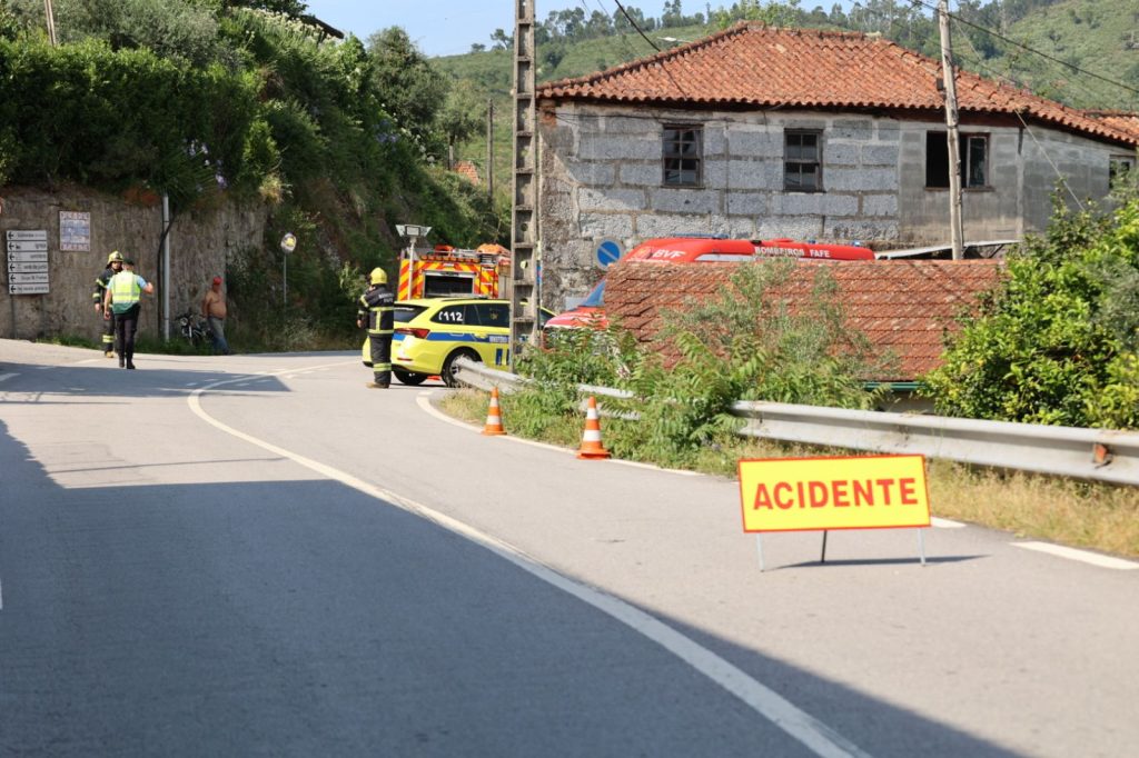 Fafe: Idoso morre após trator sofrer queda de 3 metros
