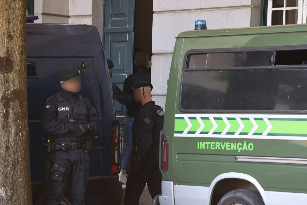 Prisão preventiva para dois dos traficantes de droga apanhados em Guimarães 5 Prisão preventiva para dois dos traficantes de droga apanhados em Guimarães