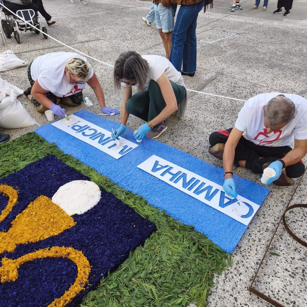 Caminha levou tapetes floridos até aos vizinhos da Galiza 2 Caminha levou tapetes floridos até aos vizinhos da Galiza