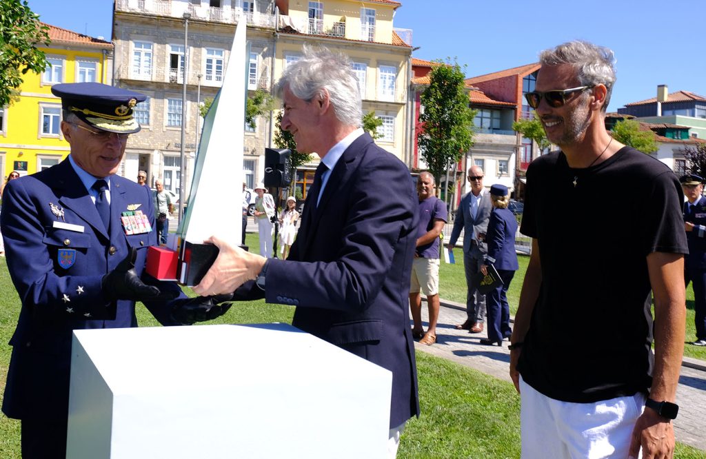 Eis o novo monumento da força aérea em viana do castelo