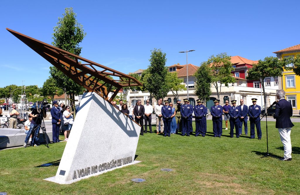 Eis o novo monumento da força aérea em viana do castelo